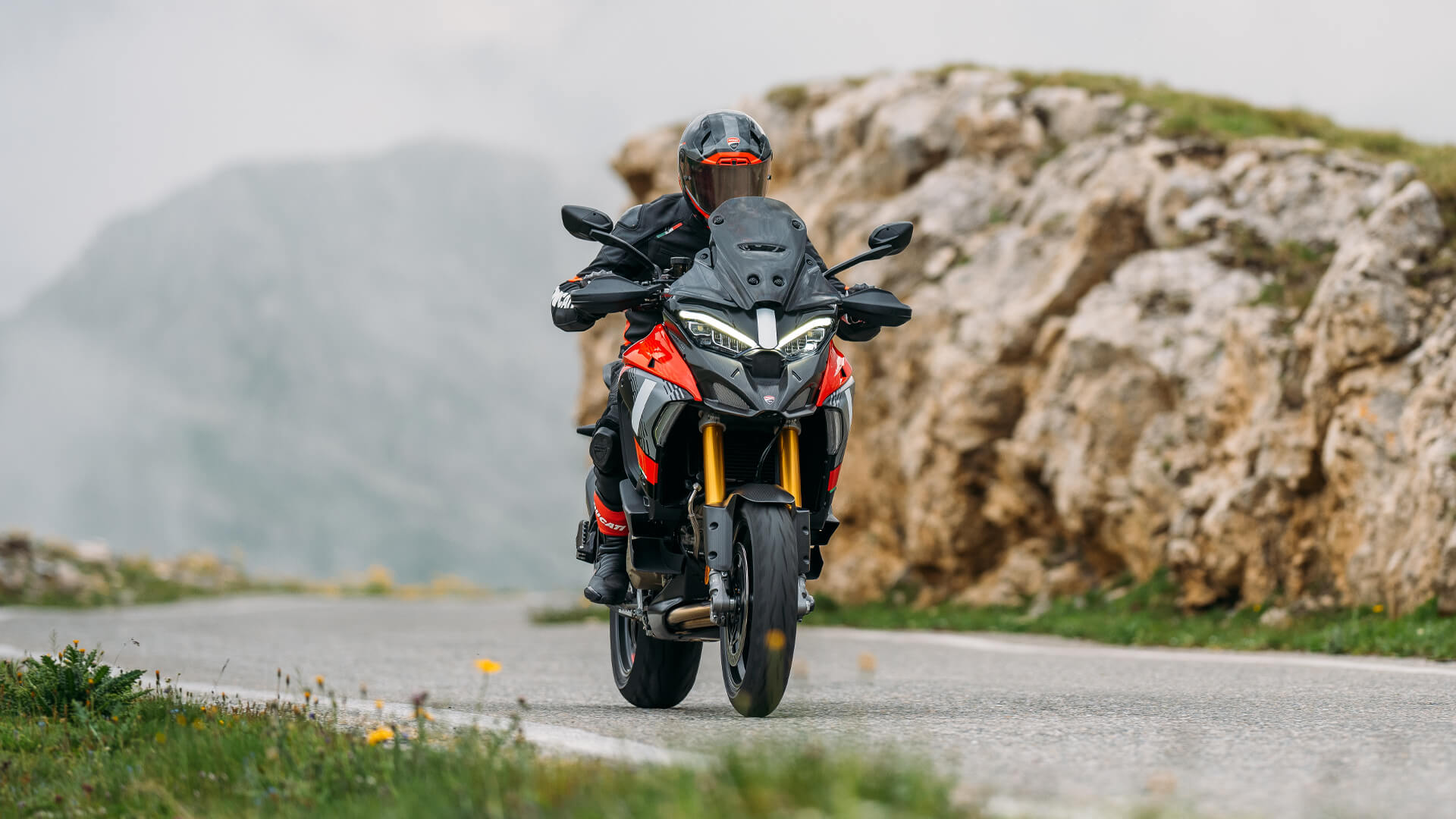 New Ducati V4 Pikes Peak Image