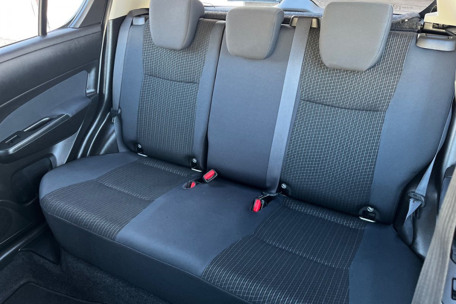 2015 Suzuki Swift FZ GL Hatch Image 19