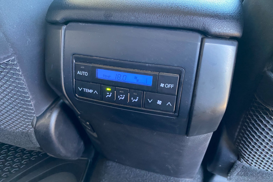 2018 Toyota LandCruiser Prado GDJ150R GXL SUV Image 11