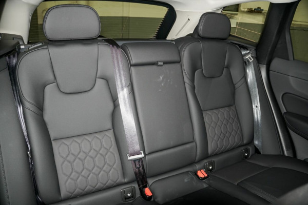 2025 MY26 Volvo XC60 UZ Plus B5 Bright SUV Image 9