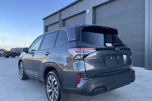 2026 Subaru Forester S6 Hybrid Touring SUV Image 6