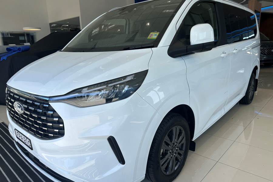 2024 MY24.5 Ford Tourneo AV Titanium X People Mover Image 7