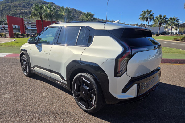2026 Kia EV3 SV GT-Line SUV Image 8