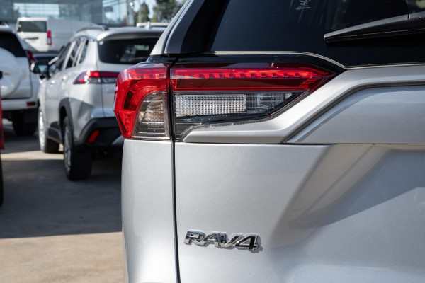 2025 Toyota RAV4 AXAH52R GXL SUV Image 21