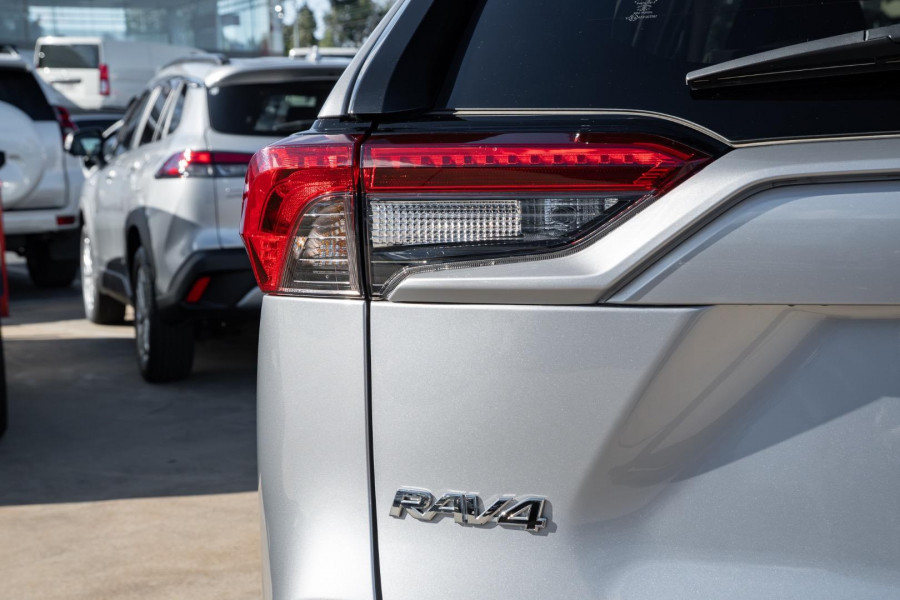 2025 Toyota RAV4 AXAH52R GXL SUV Image 21