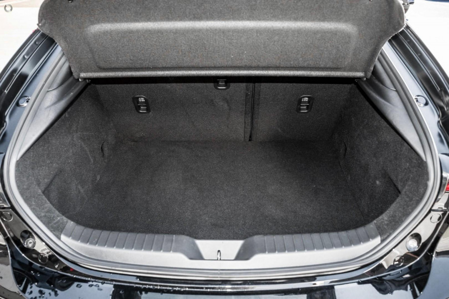 2026 Mazda 3 BP Series G25 GT Hatch Image 14