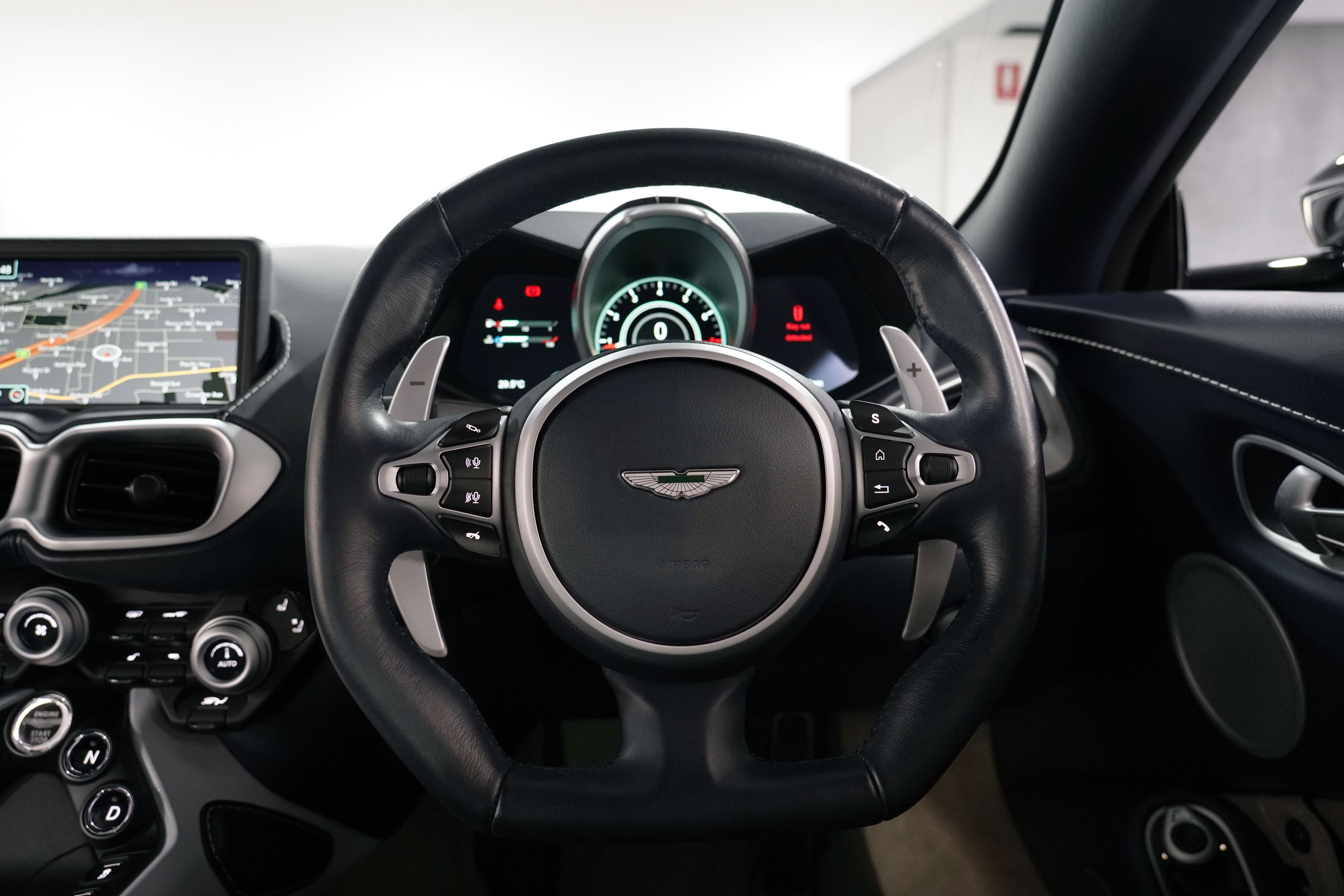 2018 Aston Martin Vantage Coupe Image 37