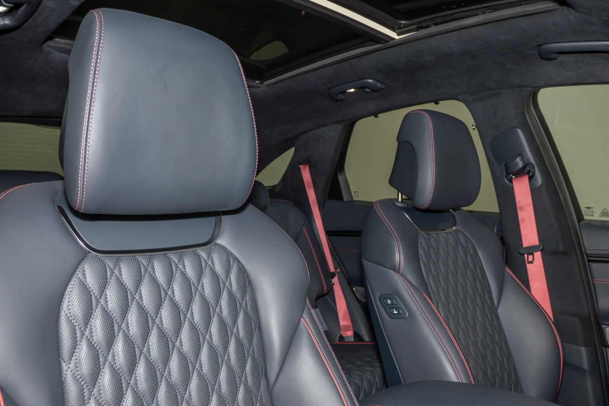 2023 Genesis Gv70 3.5t Awd Sport SUV Image 4