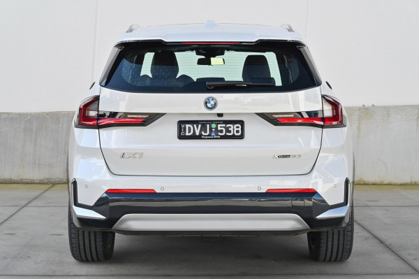 2024 BMW iX1 U11 xDrive30 M Sport SUV image 3