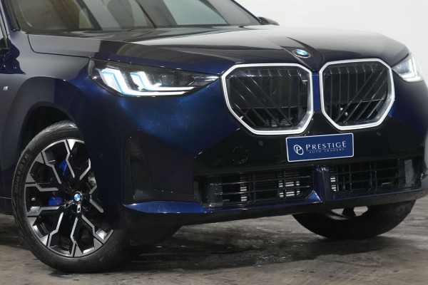 2025 BMW X3 40d xDrive SUV Image 2