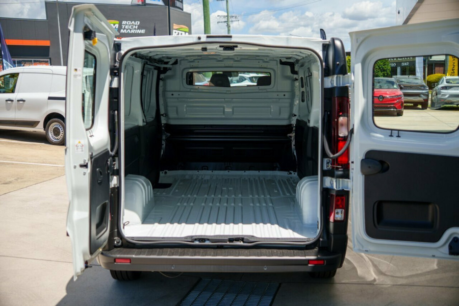 2026 Renault Trafic X82 Pro Van Image 8