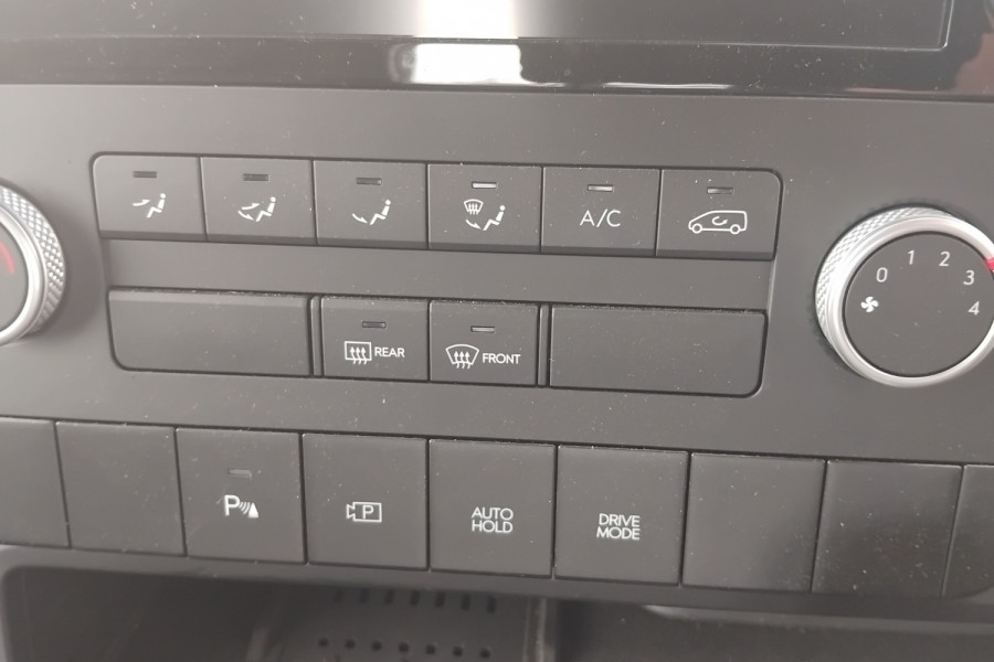 2023 Hyundai Staria Load US4.V2  Van Image 12