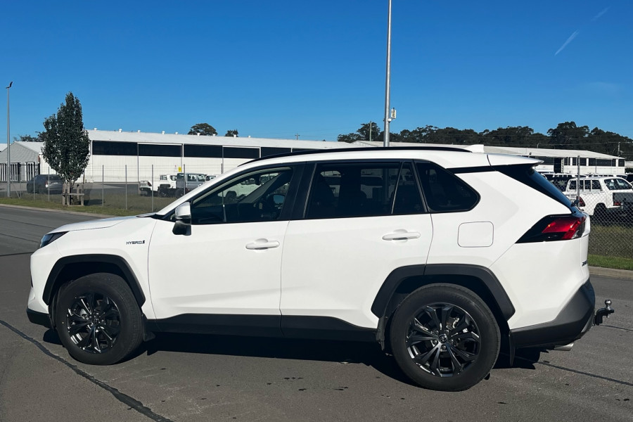 2024 Toyota RAV4 AXAH54R GXL AWD SUV Image 6