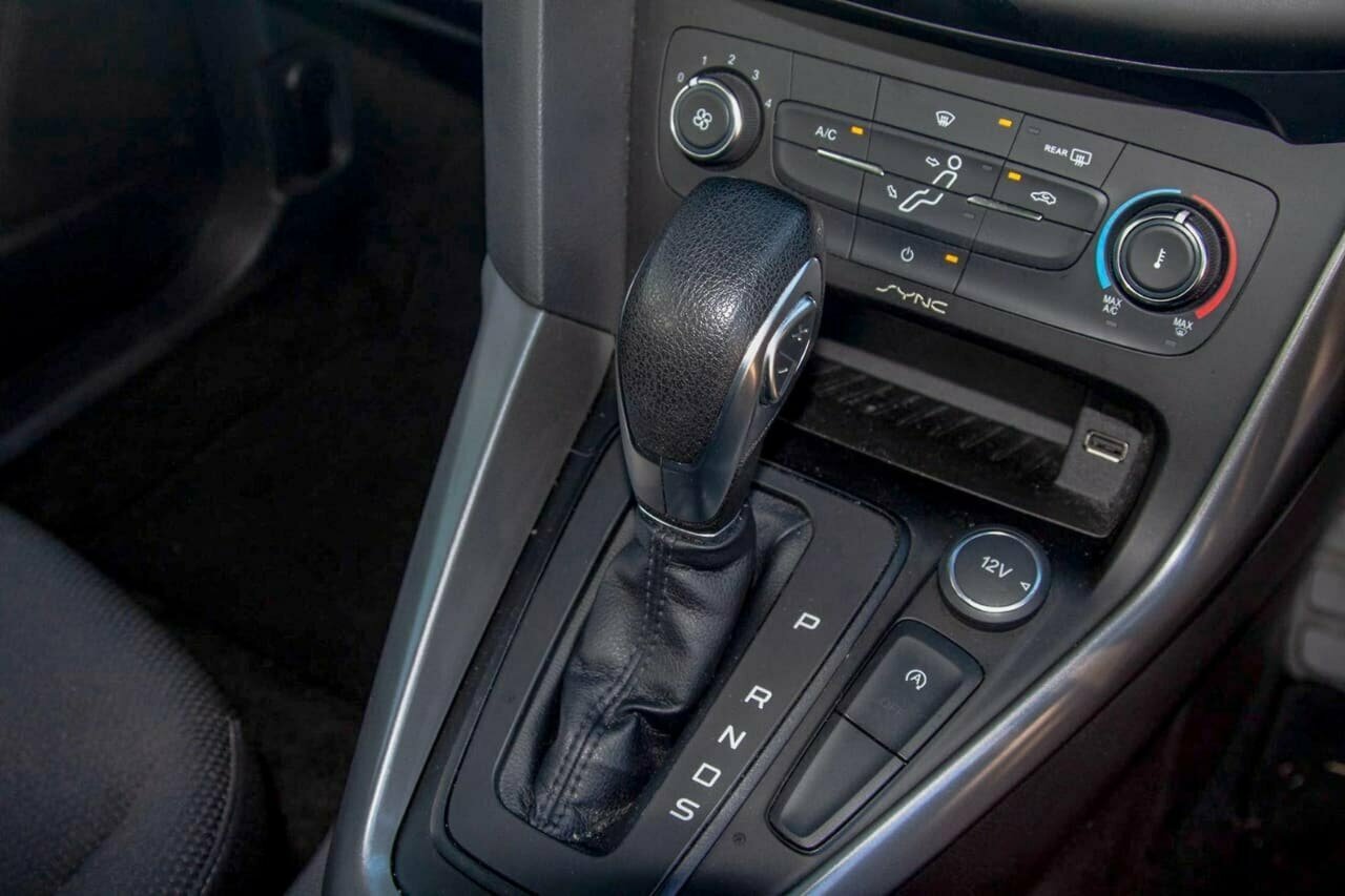 2016 Ford Focus LZ Trend Hatchback Image 10