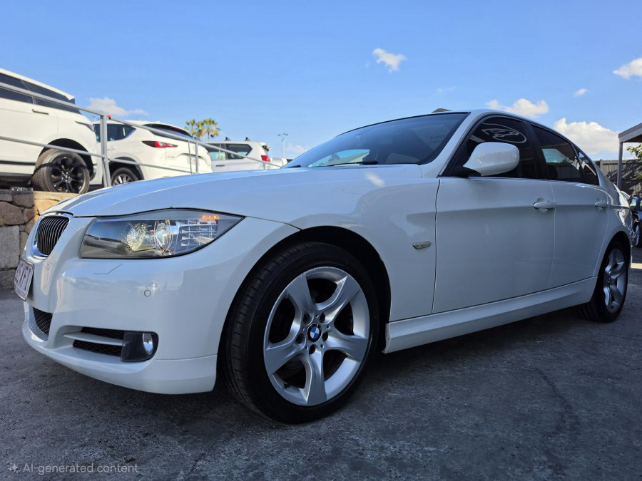 2011 BMW 3 Series E90 320i M Sport Sedan Image 3