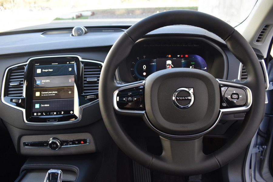 2024 MY25 Volvo XC90 L Series Ultra T8 Plug-In Hybrid SUV Image 17
