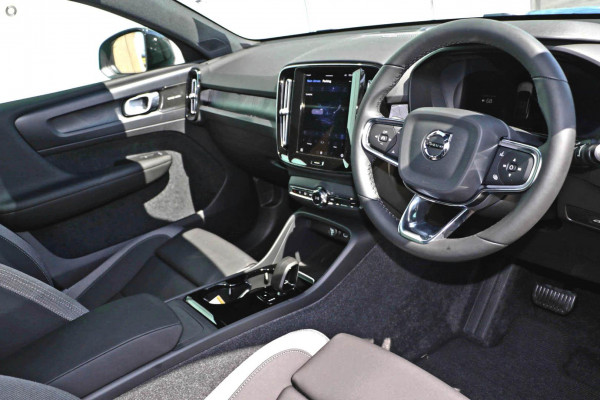 2023 MY24 Volvo C40  Recharge Twin SUV Image 6