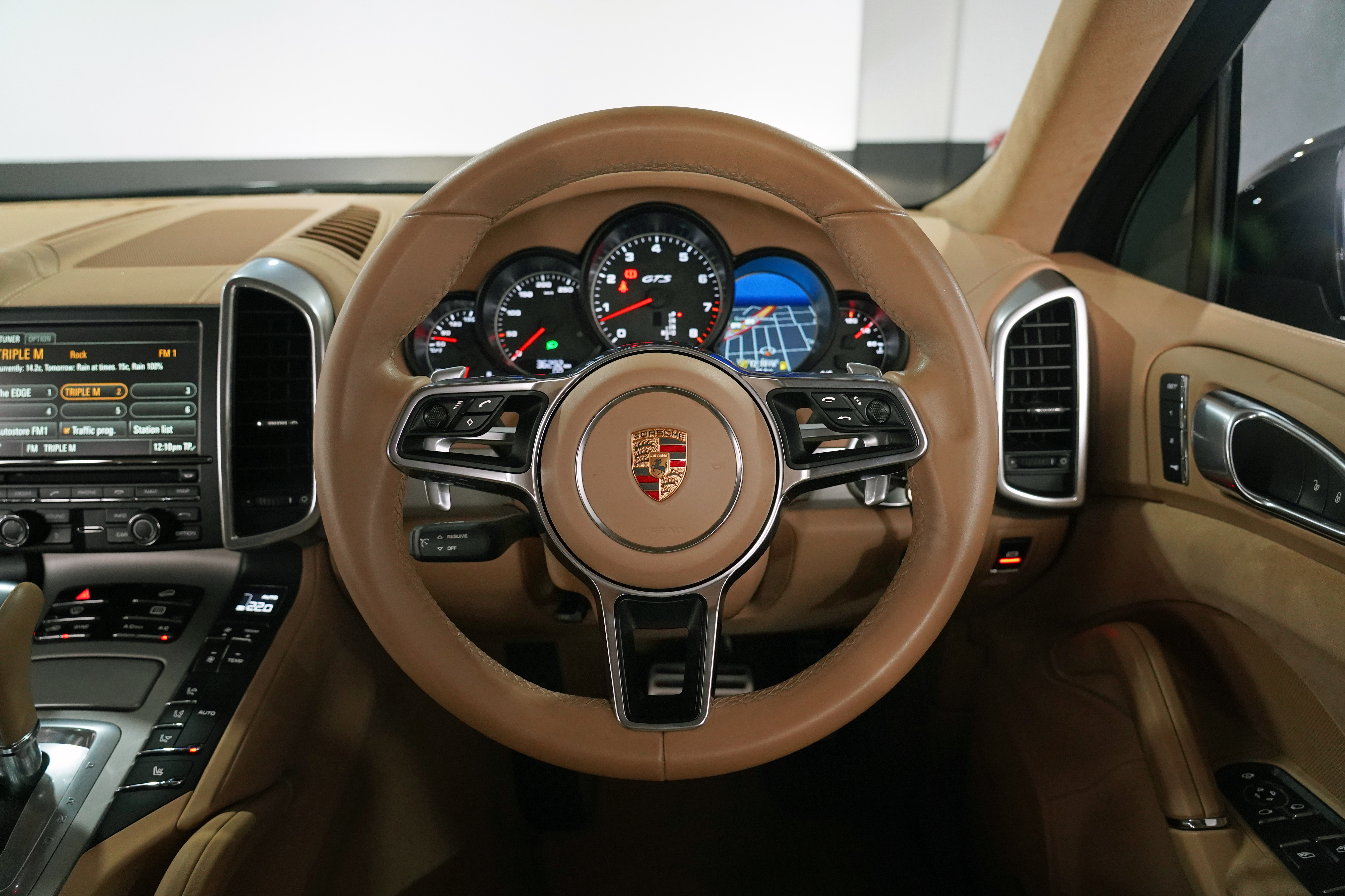 2015 Porsche Cayenne Gts SUV Image 18