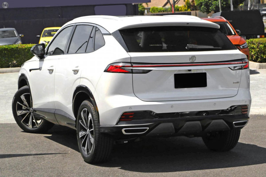 2025 MG HS AS33 Essence SUV Image 4