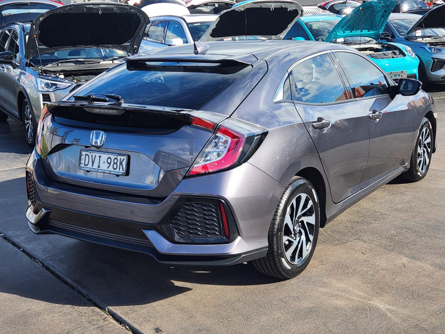 2017 Honda Civic 10th Gen VTi-S Hatch Image 3