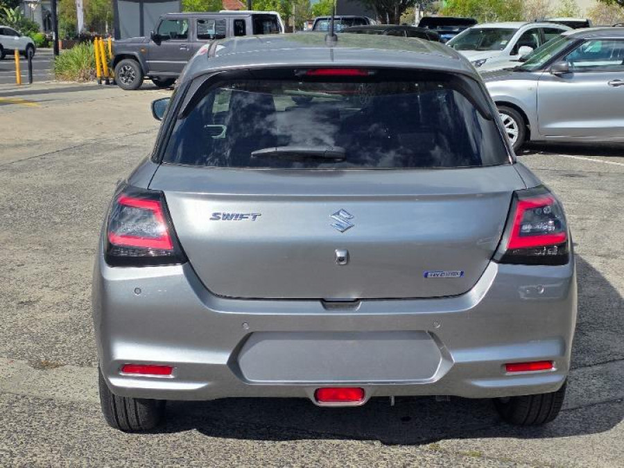 2026 Suzuki Swift UZ Hybrid Plus Hatch Image 4