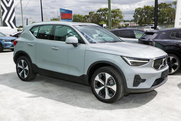 2023 MY24 Volvo XC40 XZ Ultimate B4 Bright SUV Image 5