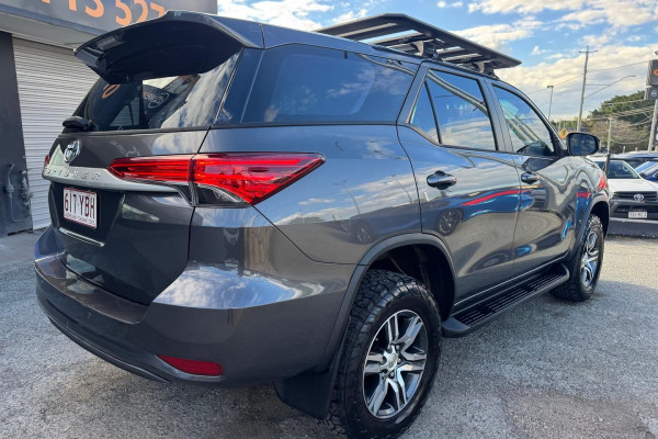 2018 Toyota Fortuner GUN156R GX SUV Image 5