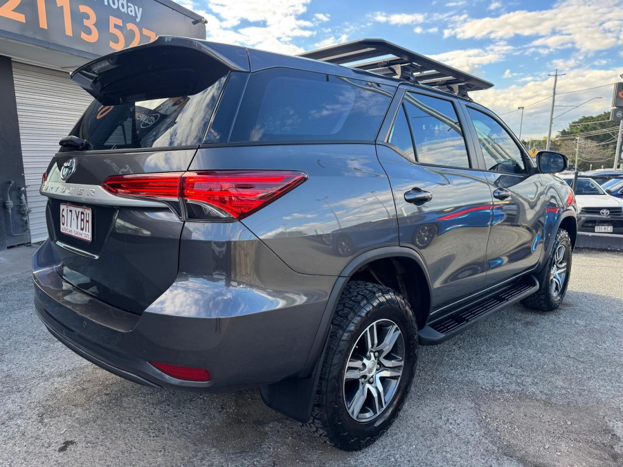 2018 Toyota Fortuner GUN156R GX SUV Image 5