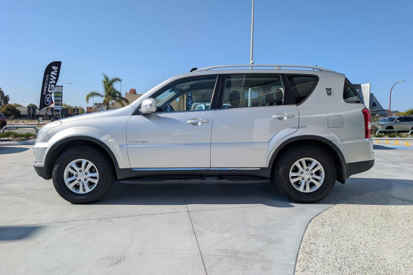 2014 SsangYong Rexton Y285 II SX SUV Image 5
