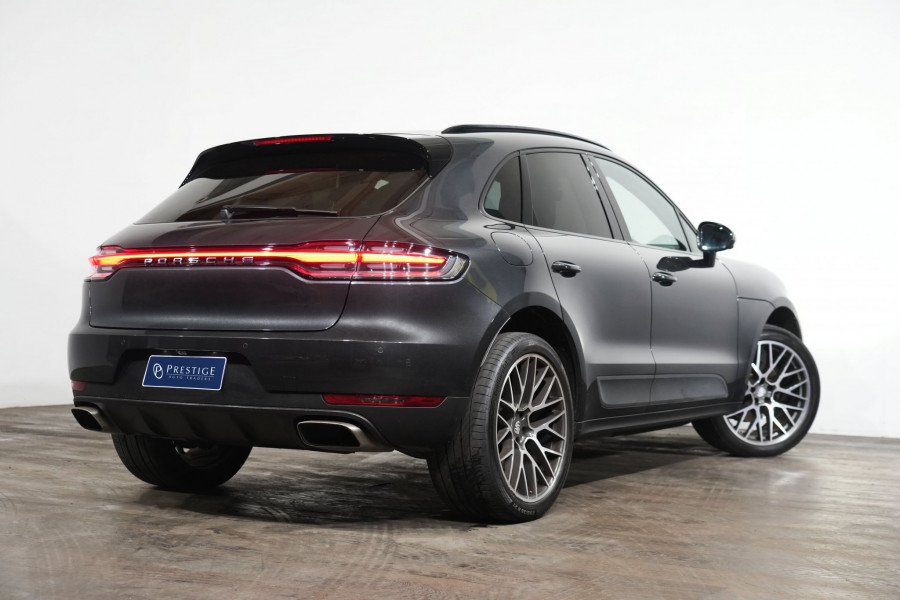 2021 Porsche Macan SUV