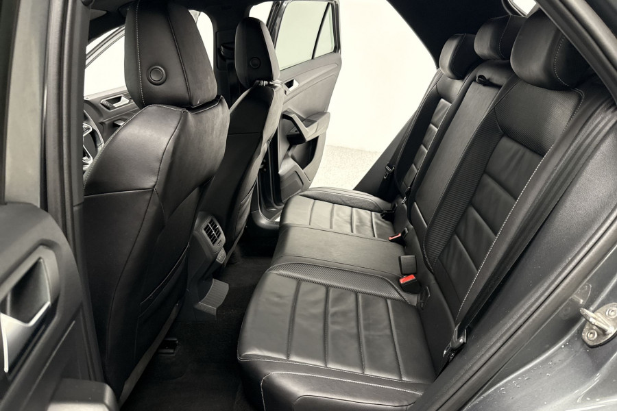 2022 MY23 Volkswagen T-Roc D11 140TSI R-Line SUV Image 13