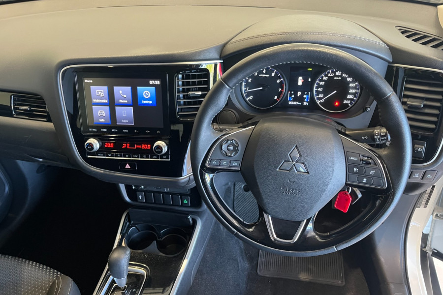 2020 Mitsubishi Outlander ZL ES SUV Image 6