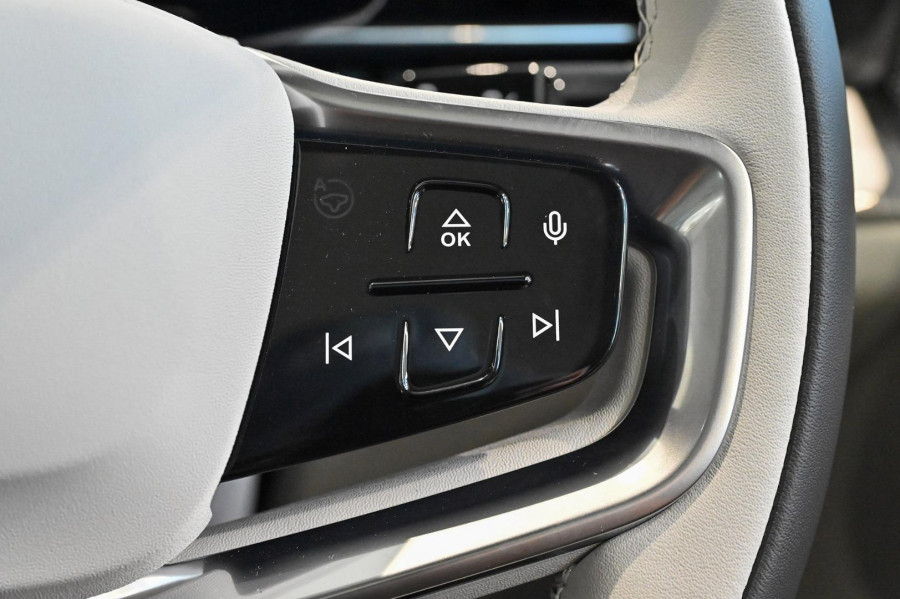 2026 Volvo ES90  Ultra Single Motor Sedan Image 17