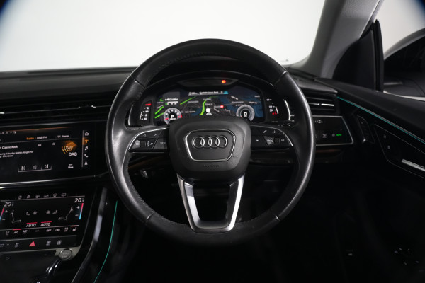 2019 Audi Q8 F1 55 TFSI SUV image 16