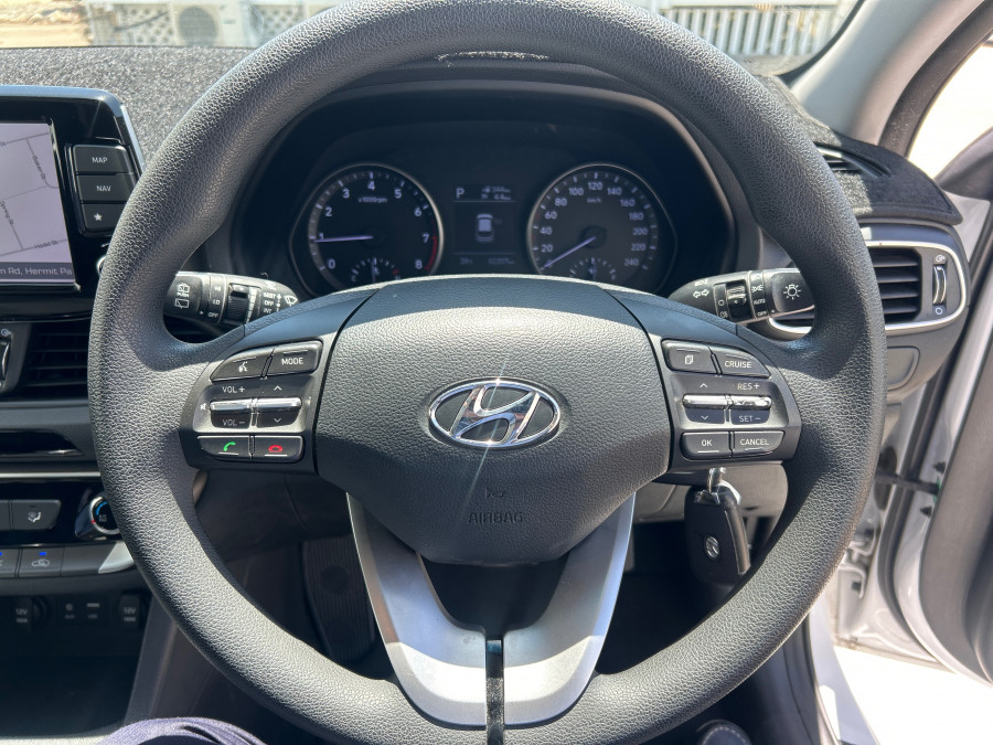 2017 MY18 Hyundai i30 PD Active Hatch Image 21