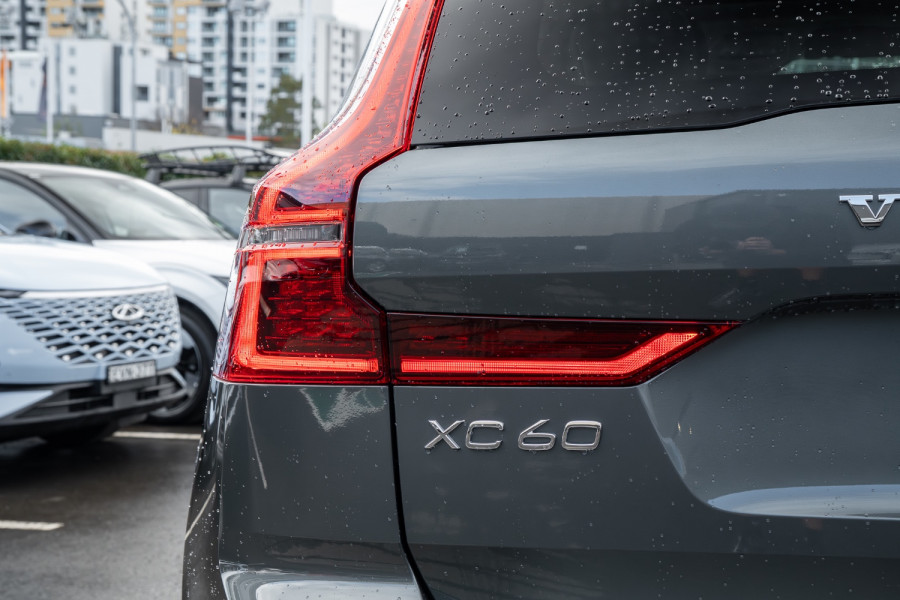 2026 Volvo XC60 UZ Ultra B5 Dark SUV Image 31