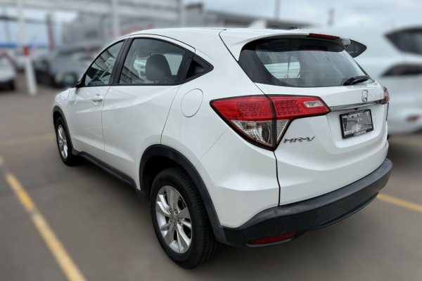 2019 Honda HR-V  VTi SUV Image 23