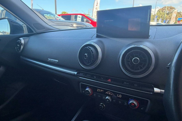 2020 Audi A3 8V 40 TFSI S line plus Hatch Image 23