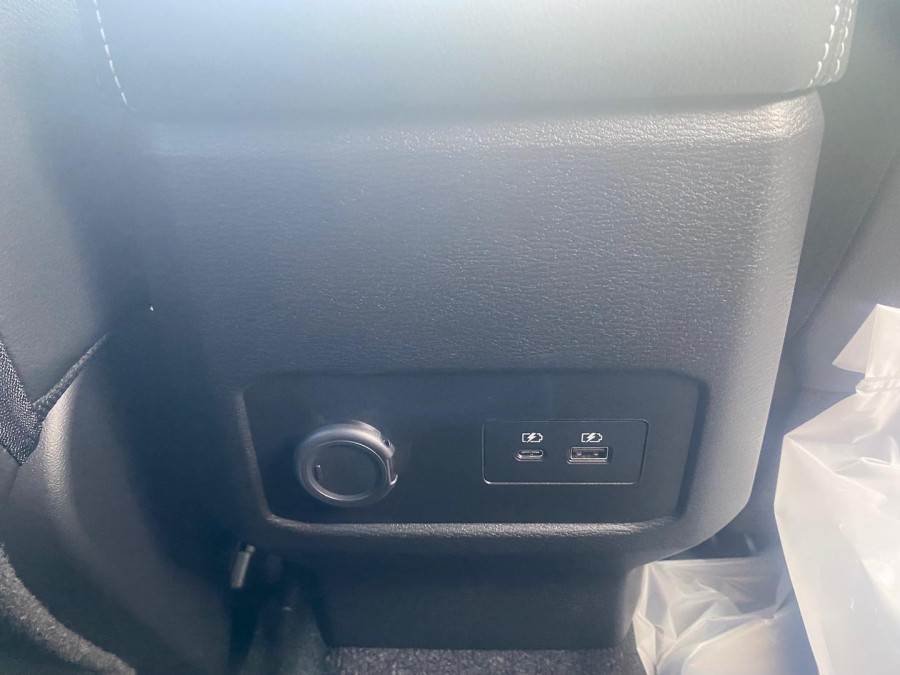 2026 Nissan Navara D27 ST-X Ute Image 27