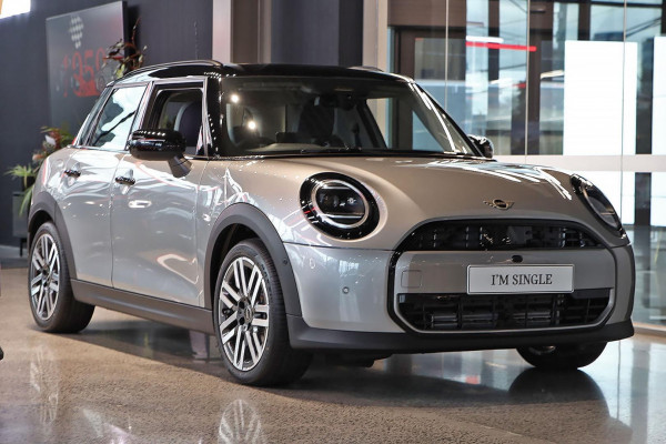 MINI Cooper C Classic F65