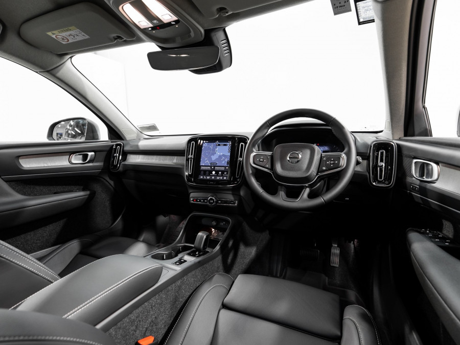 2026 Volvo XC40 XZ Plus B4 SUV Image 12