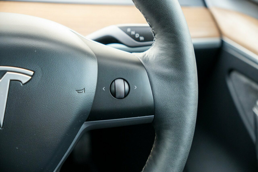 2023 Tesla Model 3  Rear-Wheel Drive Sedan Image 11