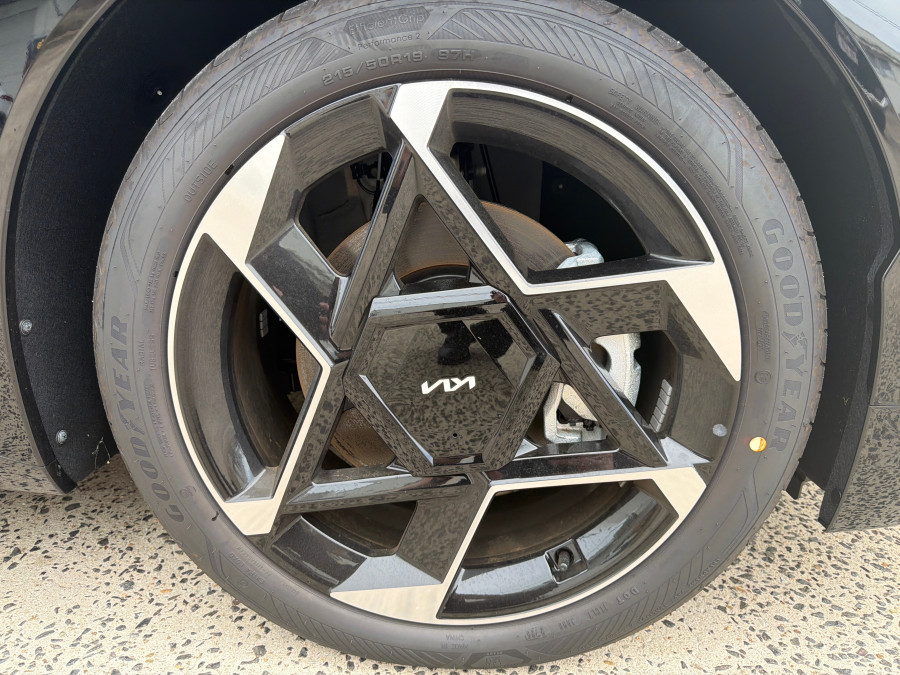 2026 Kia EV4  GT-Line Long Range Sedan Image 15