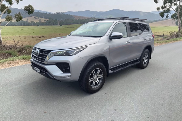 2022 Toyota Fortuner GUN156R GXL SUV Image 3