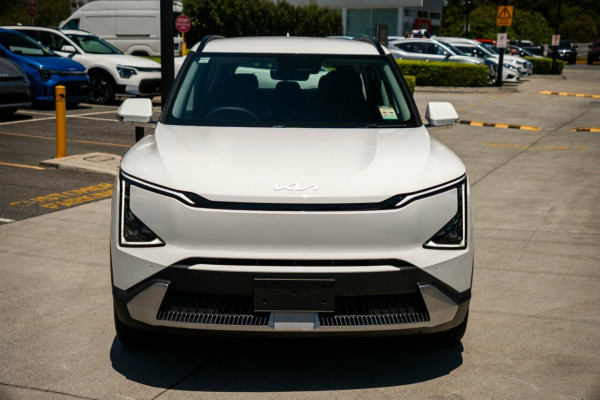 2024 MY25 Kia EV5 OVc Earth SUV Image 5