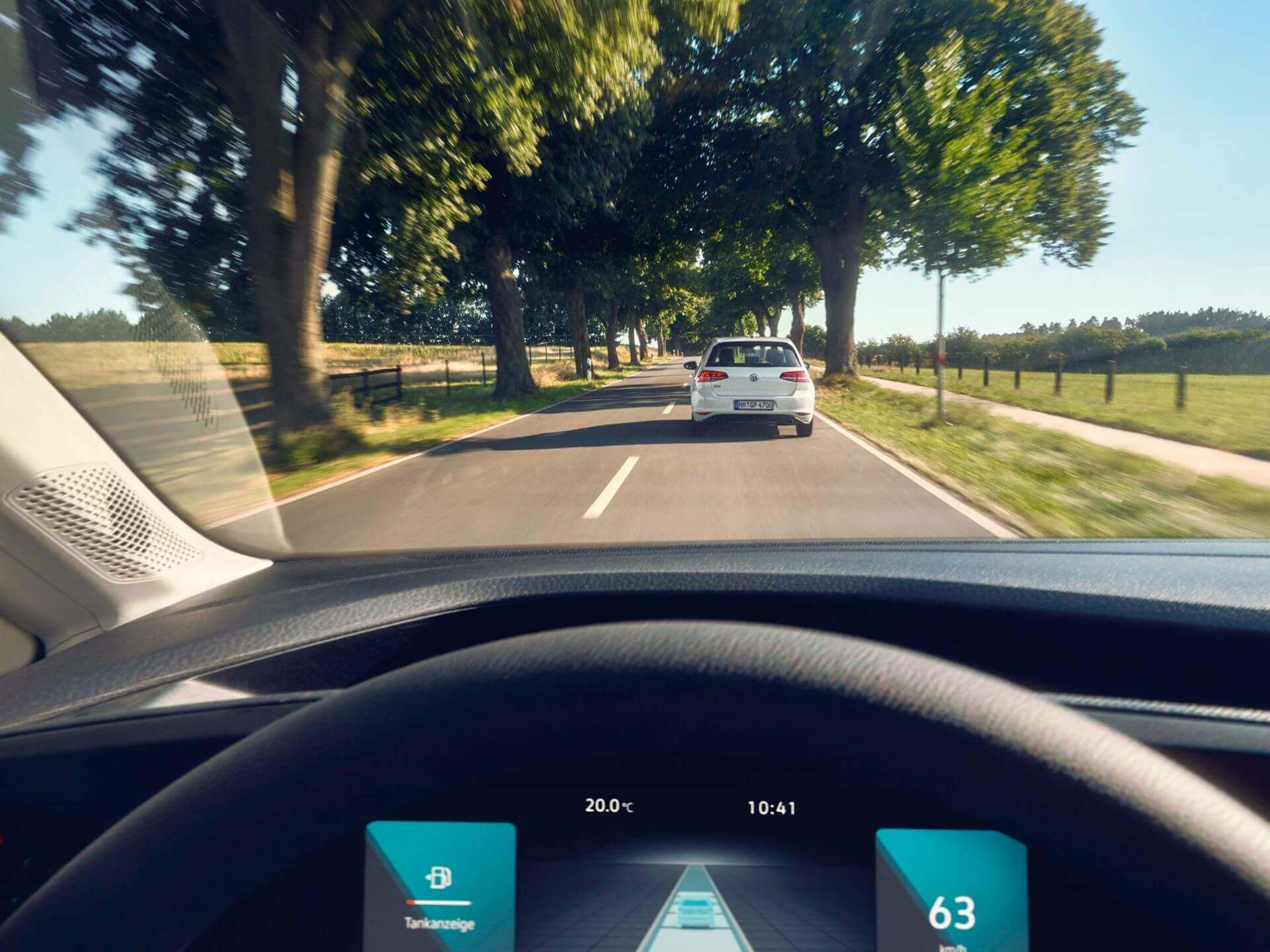 Blind Spot Monitoring Stay safe wherever you are Image