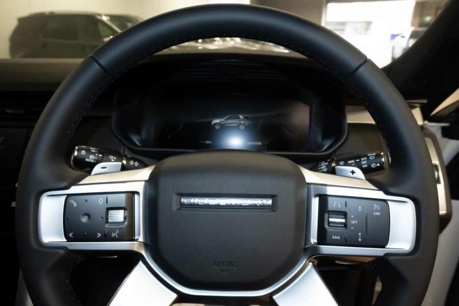 2026 Land Rover Discovery Series 5 D350 Dynamic SE SUV