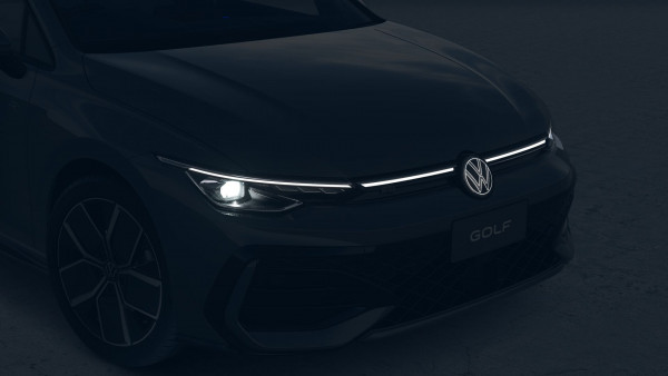 2026 Volkswagen Golf 8.5 110TSI R-Line Hatch image 4