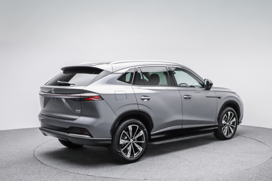 2026 MG HS Super Hybrid Essence SUV Image 6