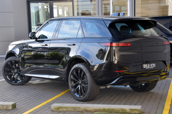 2025 Land Rover Range Rover Sport L461 D300 Dynamic SE SUV image 2